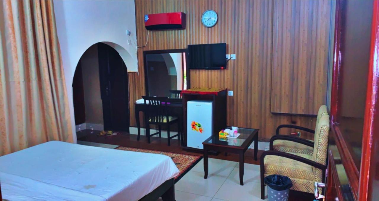 Crown Castle Peshawar Exterior foto