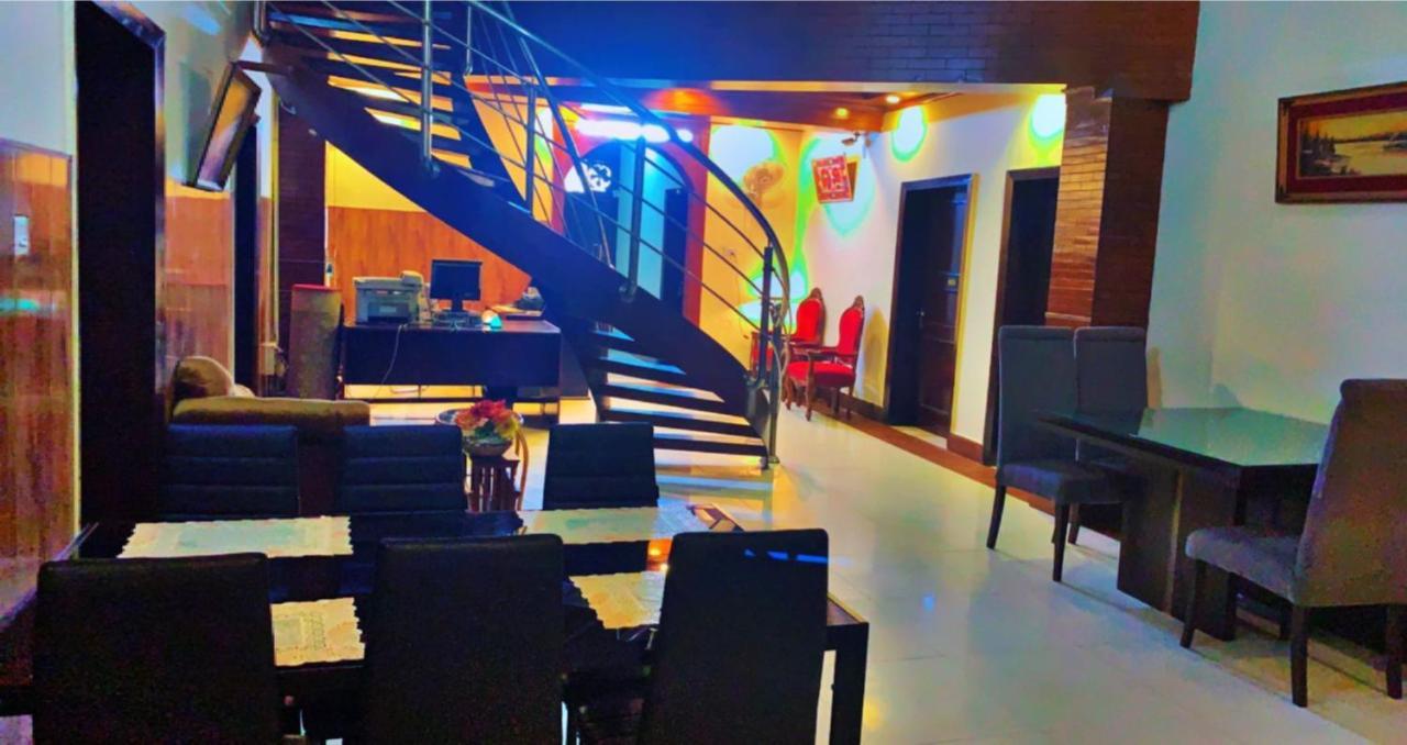 Crown Castle Peshawar Exterior foto
